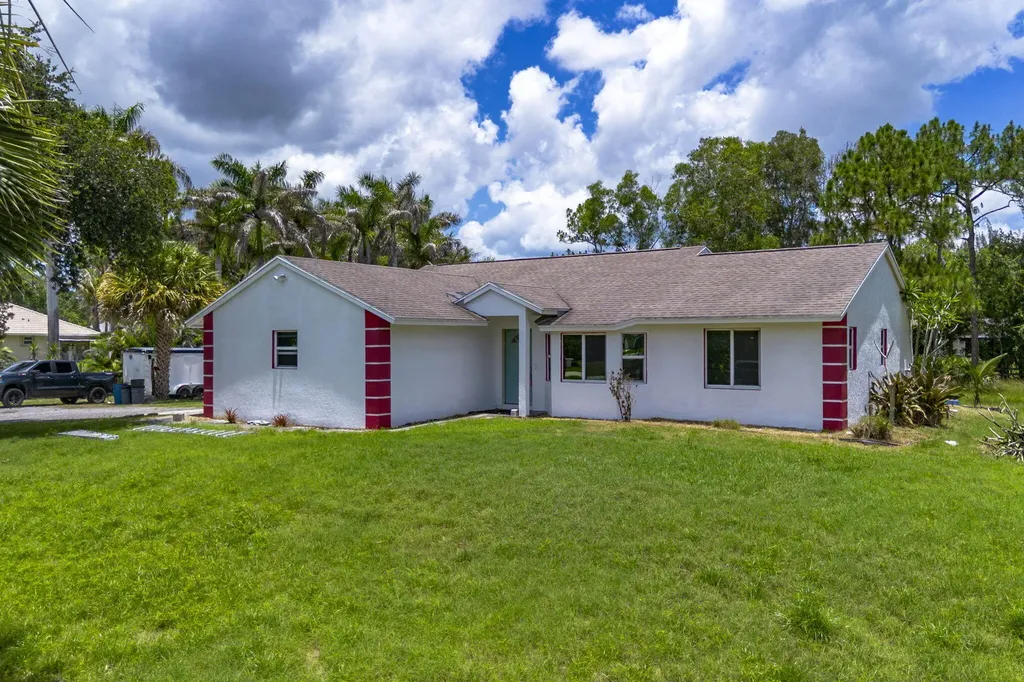 13387 N 68th Street Street N The Acreage FL 33412