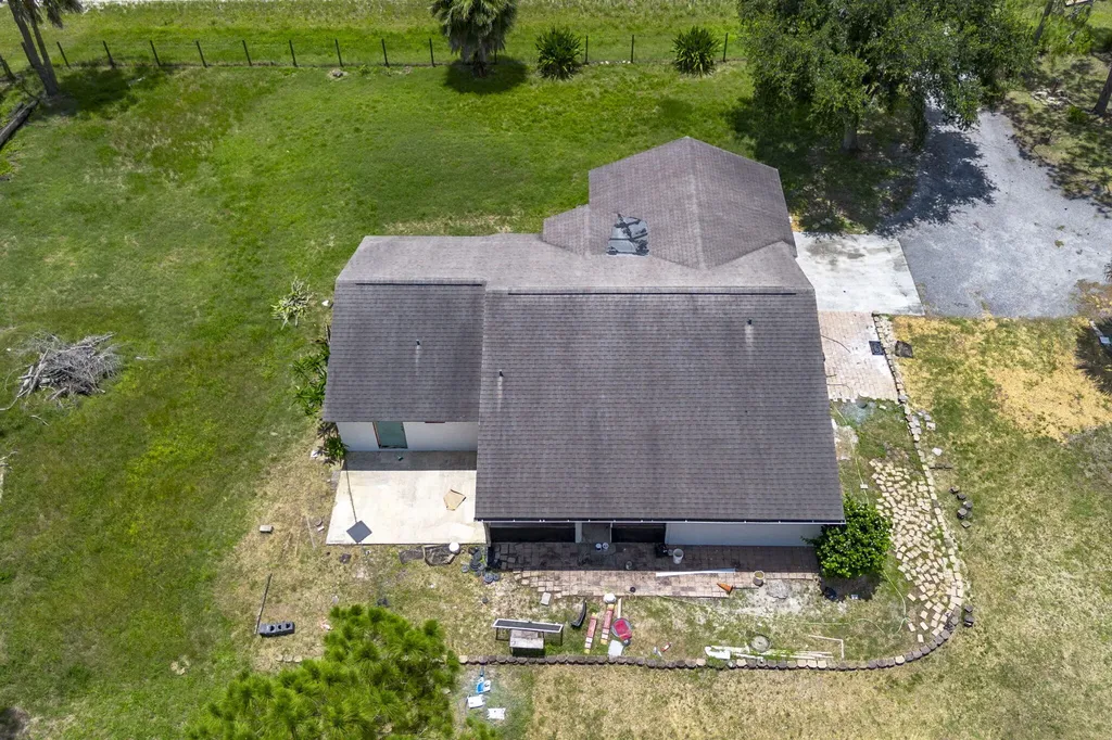 13387 N 68th Street Street N The Acreage FL 33412