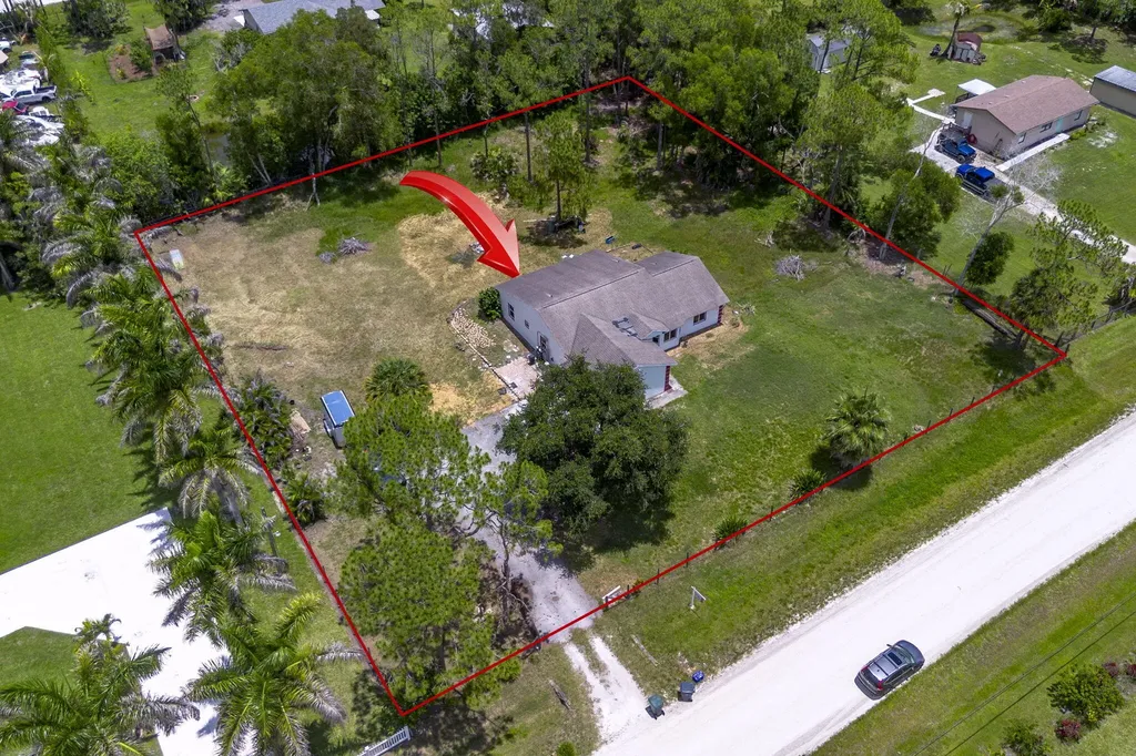 13387 N 68th Street Street N The Acreage FL 33412