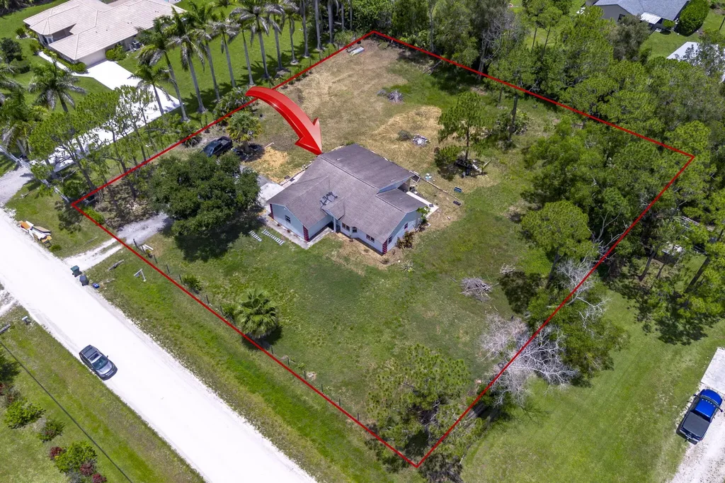 13387 N 68th Street Street N The Acreage FL 33412