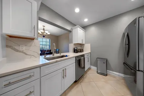 2124 NE 9th Avenue Wilton Manors FL 33305