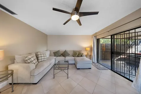 2124 NE 9th Avenue Wilton Manors FL 33305