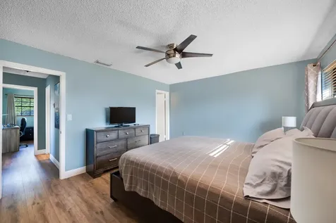 2124 NE 9th Avenue Wilton Manors FL 33305