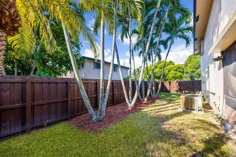 2124 NE 9th Avenue Wilton Manors FL 33305