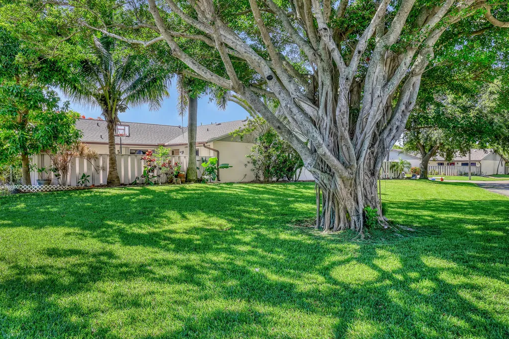 8184 Ambach Way Hypoluxo FL 33462