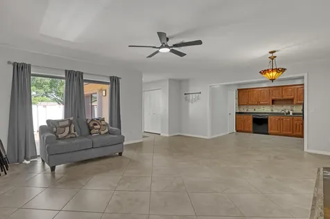 8184 Ambach Way Hypoluxo FL 33462