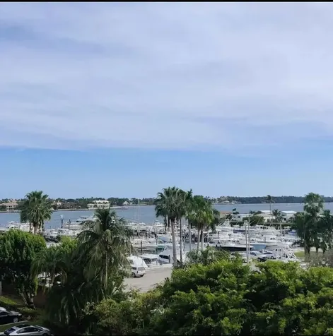 1000 Scotia Drive Hypoluxo FL 33462