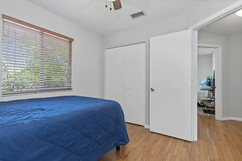 4776 Lago Vista Drive Coconut Creek FL 33073