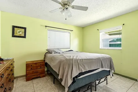 712 SW 18th Street Boynton Beach FL 33426