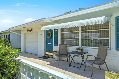 712 SW 18th Street Boynton Beach FL 33426