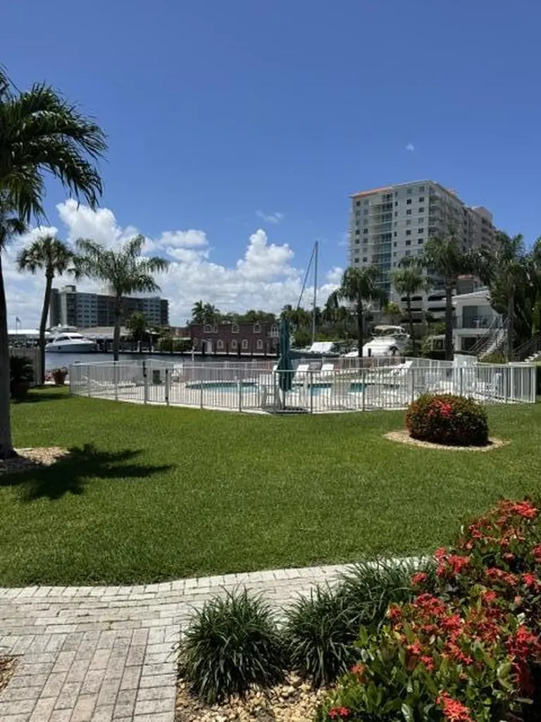 2901 33rd Avenue Fort Lauderdale FL 33308