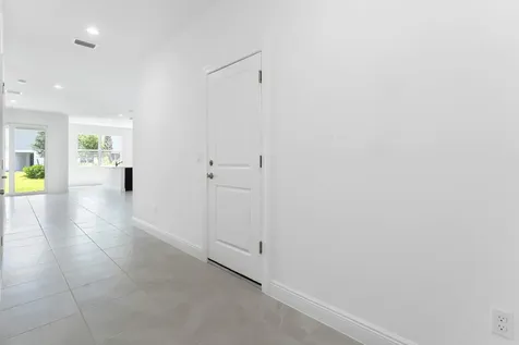 552 Sanderling Circle Deerfield Beach FL 33442