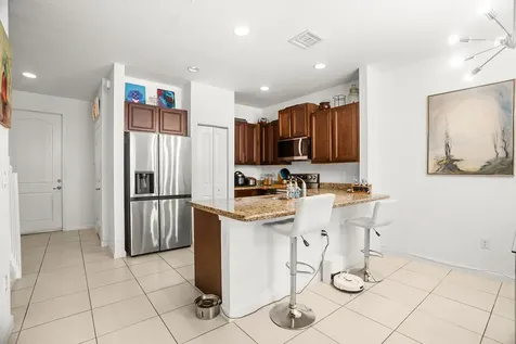 4236 N Dixie Highway Oakland Park FL 33334