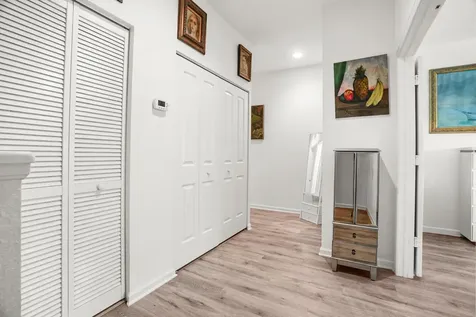 4236 N Dixie Highway Oakland Park FL 33334