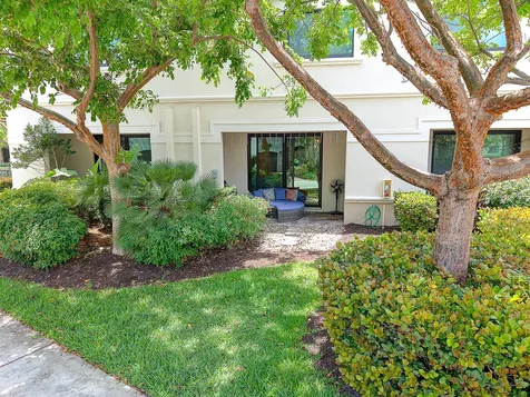 4236 N Dixie Highway Oakland Park FL 33334