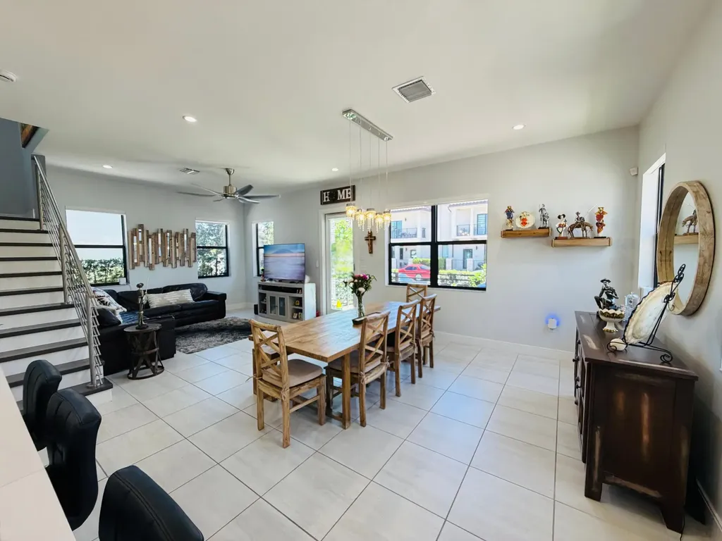 8288 NW 44th Terrace Doral FL 33166