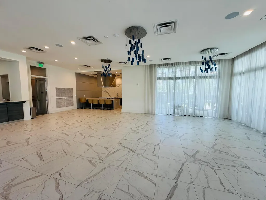 8288 NW 44th Terrace Doral FL 33166