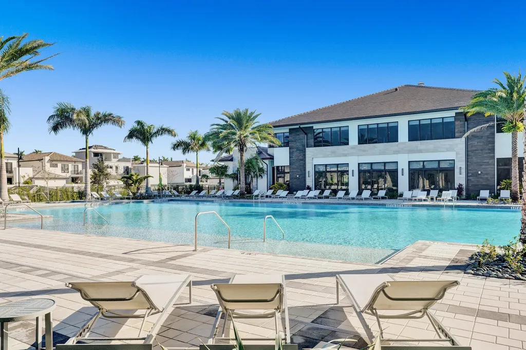8288 NW 44th Terrace Doral FL 33166