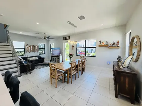 8288 NW 44th Terrace Doral FL 33166