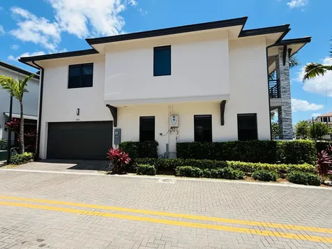 8288 NW 44th Terrace Doral FL 33166