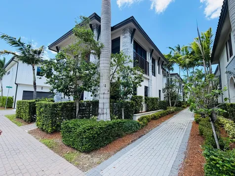 8288 NW 44th Terrace Doral FL 33166