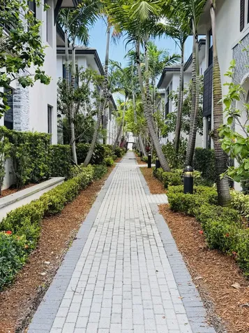 8288 NW 44th Terrace Doral FL 33166
