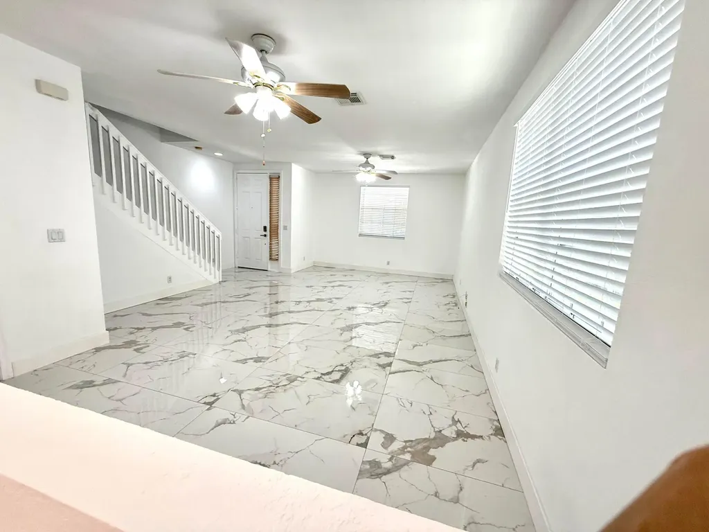 1418 W Wickham Circle Delray Beach FL 33445