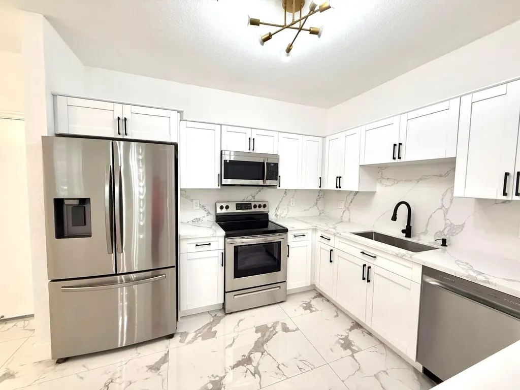1418 W Wickham Circle Delray Beach FL 33445