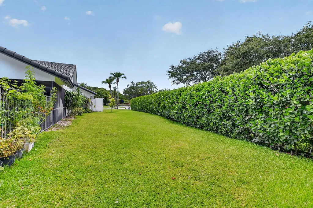 19700 Sedgefield Terrace Boca Raton FL 33498