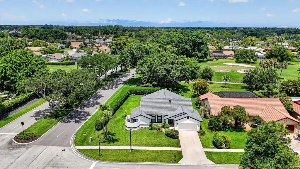 19700 Sedgefield Terrace Boca Raton FL 33498