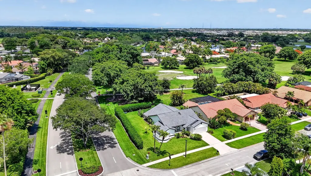 19700 Sedgefield Terrace Boca Raton FL 33498