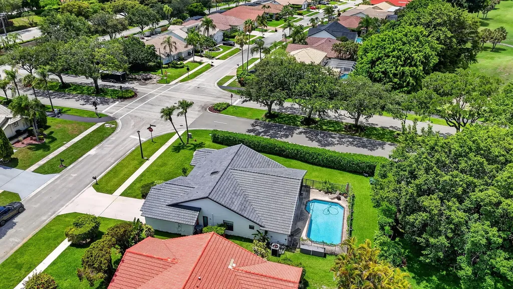 19700 Sedgefield Terrace Boca Raton FL 33498