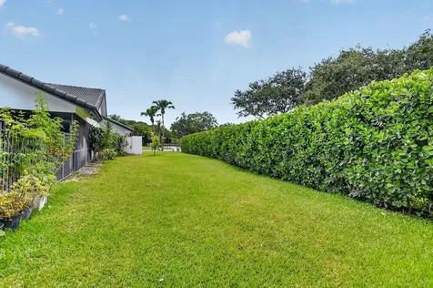 19700 Sedgefield Terrace Boca Raton FL 33498