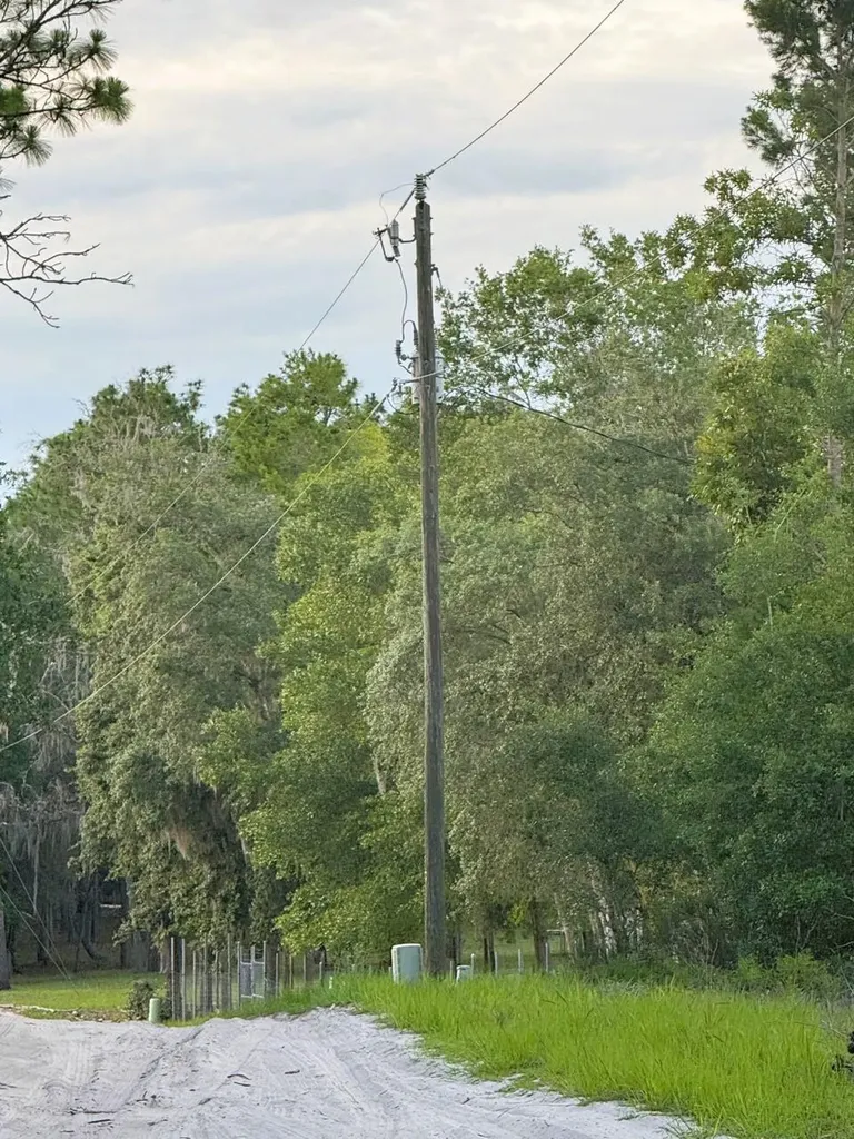 121 Susan Road Hawthorne FL 32640