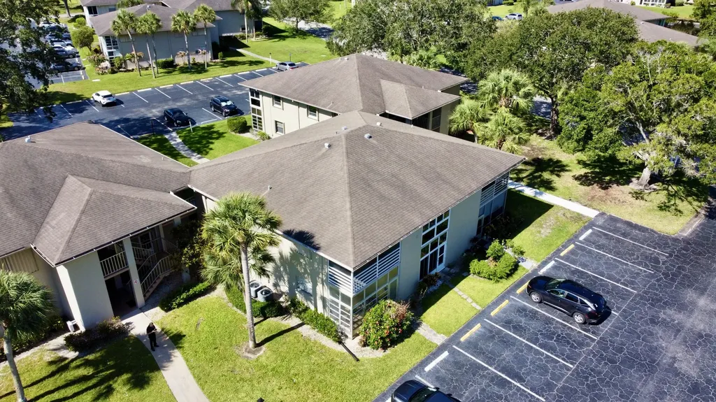 32 Lake Vista Trail Port St Lucie FL 34952
