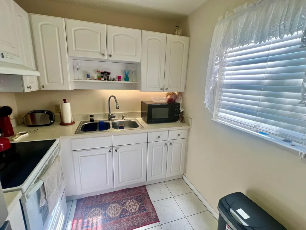 32 Lake Vista Trail Port St Lucie FL 34952