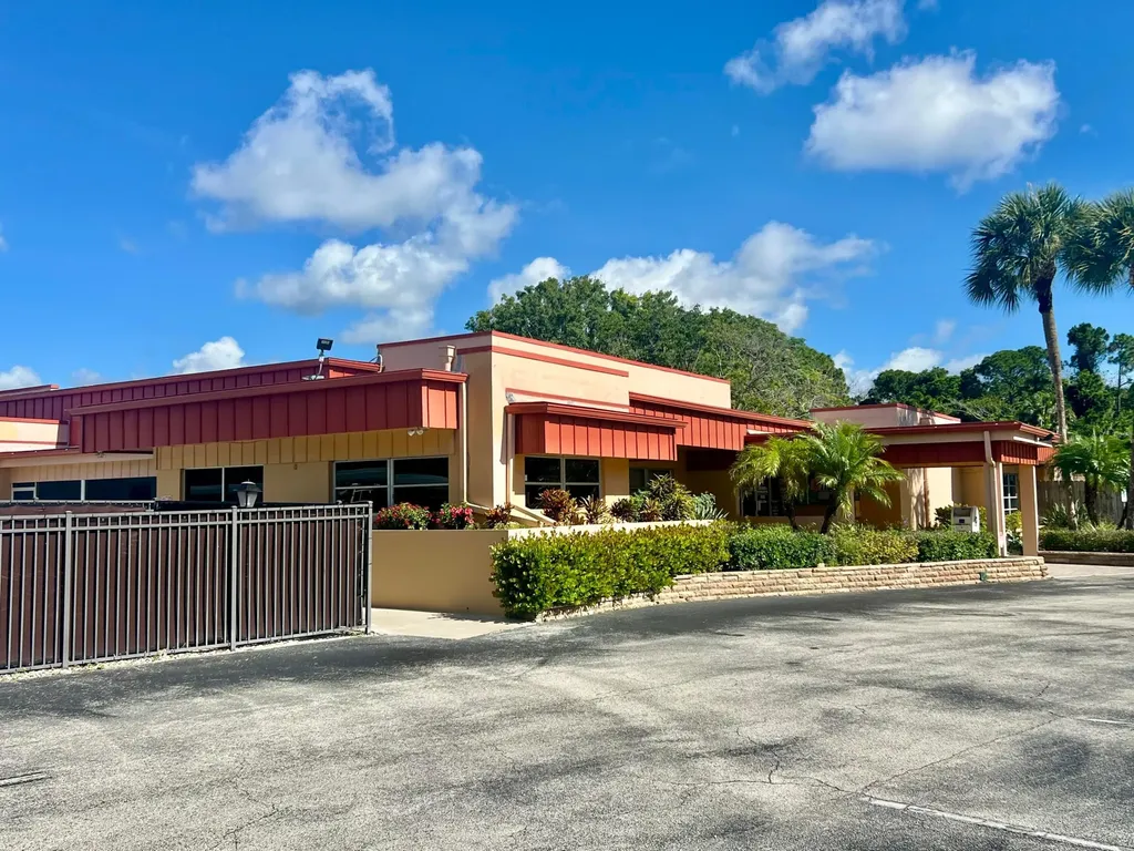 32 Lake Vista Trail Port St Lucie FL 34952