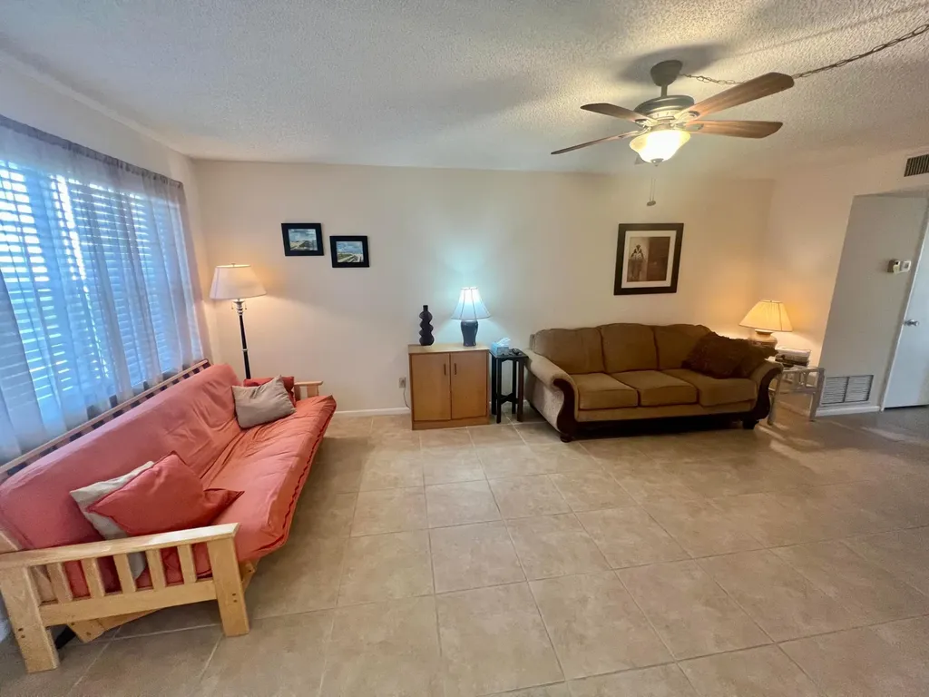 32 Lake Vista Trail Port St Lucie FL 34952