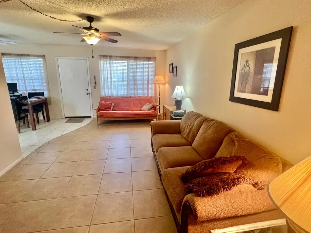 32 Lake Vista Trail Port St Lucie FL 34952