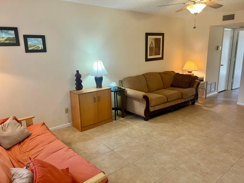 32 Lake Vista Trail Port St Lucie FL 34952
