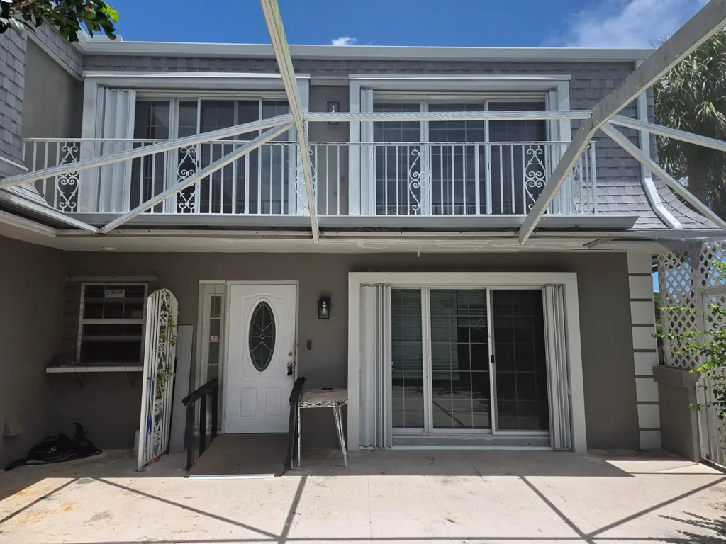 504 Vision Court Palm Beach Gardens FL 33418