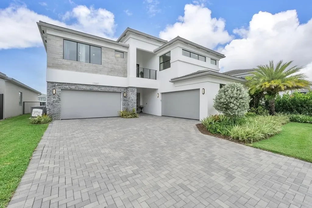 17057 Watersprite Lakes Road Boca Raton FL 33496