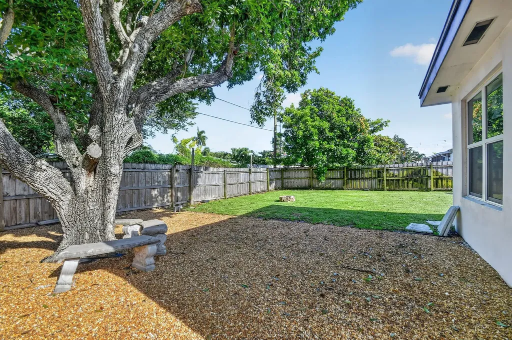 1426 N K Street Lake Worth FL 33460