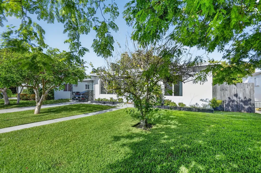 1426 N K Street Lake Worth FL 33460