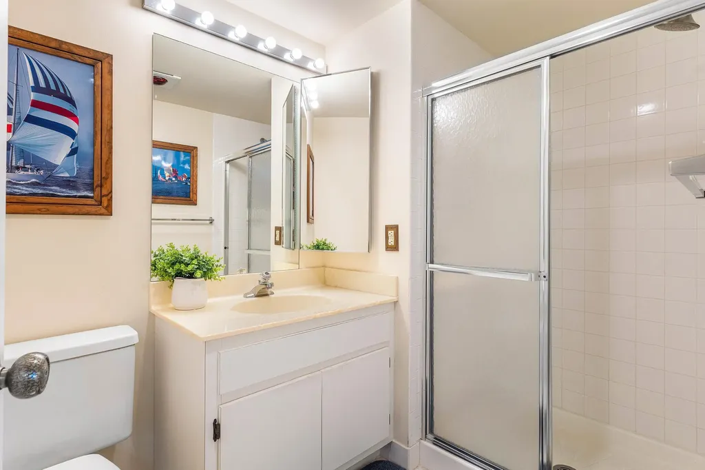 29 Stratford Lane W Boynton Beach FL 33436