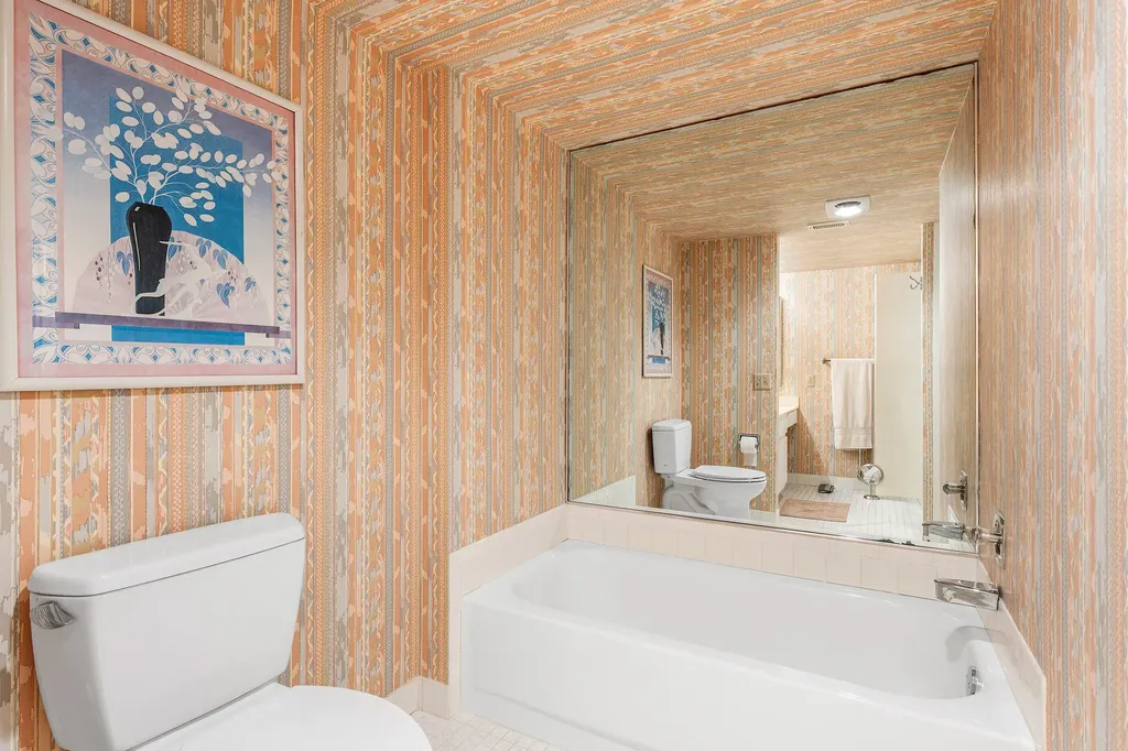 29 Stratford Lane W Boynton Beach FL 33436