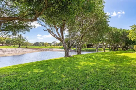 29 Stratford Lane W Boynton Beach FL 33436