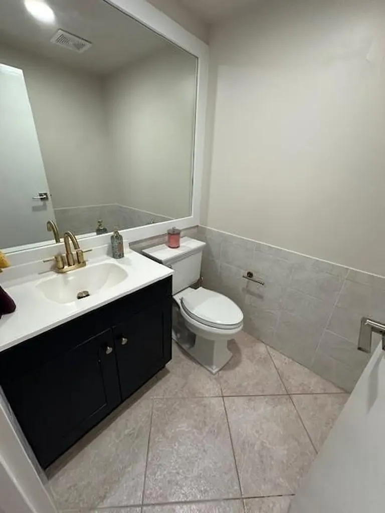 251 Seville K Delray Beach FL 33446