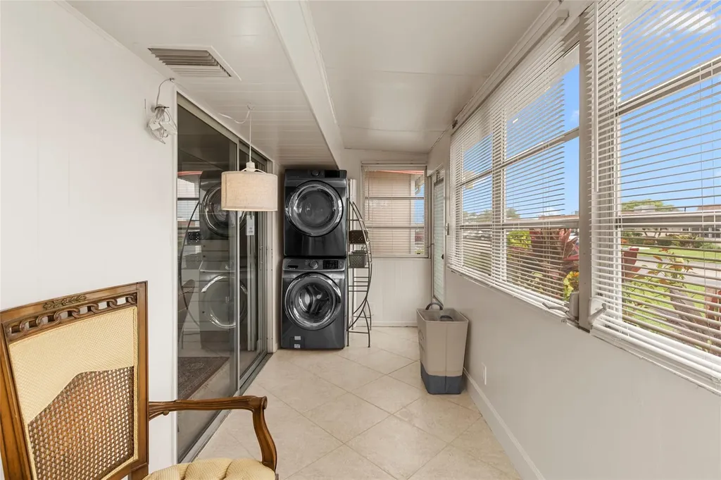 251 Seville K Delray Beach FL 33446