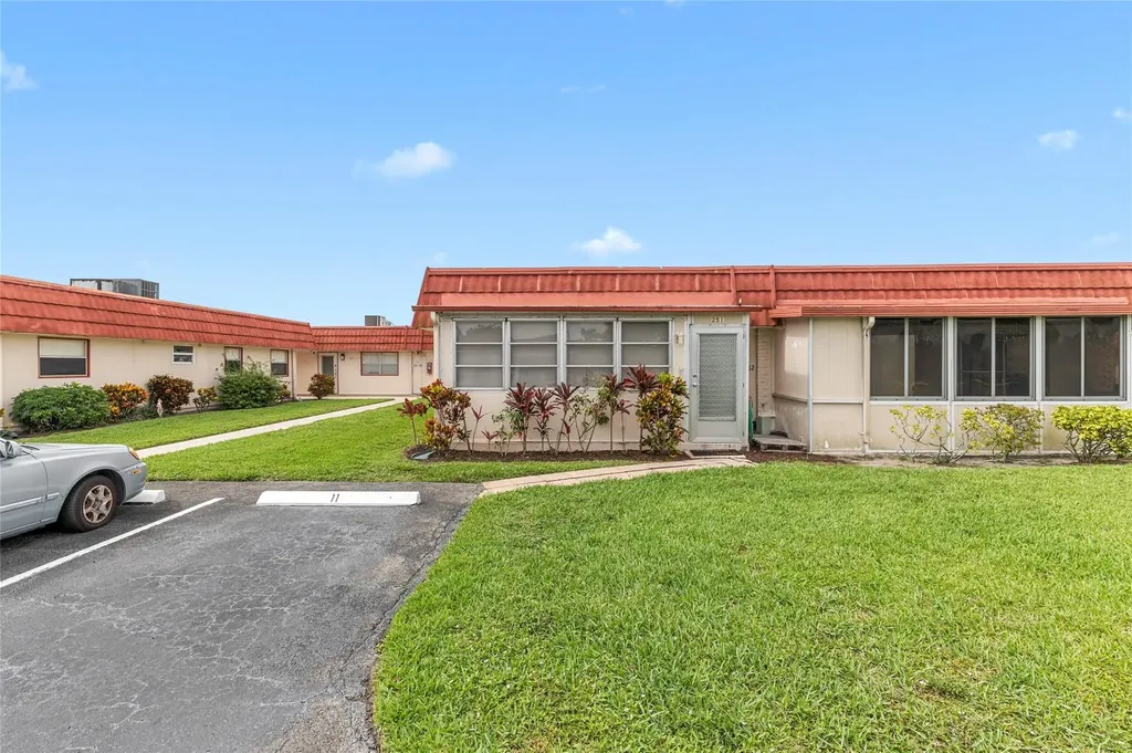 251 Seville K Delray Beach FL 33446